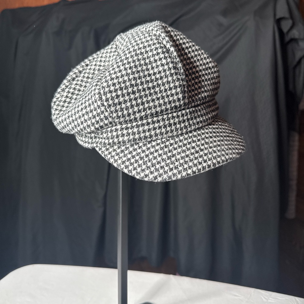 David & Young Houndstooth Newsboy Cap Black White Baker Boy Hat Classic Chic - Picture 3 of 6